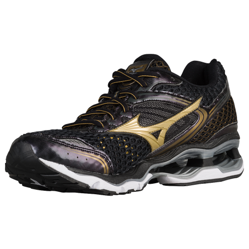 mizuno trekking shoes